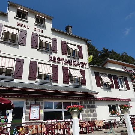 Logis Hotel Le Beau Site Chambon-sur-Lac Dış mekan fotoğraf