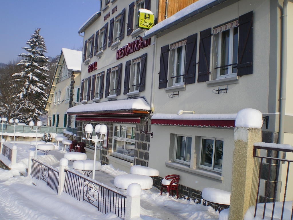 Logis Hotel Le Beau Site Chambon-sur-Lac Dış mekan fotoğraf